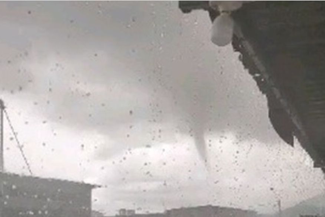 VÍDEO: nuvem-funil, semelhante a tornado, assusta moradores de Guarabira em semana chuvosa na Paraíba