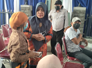 Anggota DPRD DKI Yusriah Dzinun Reses  ke Kelurahan Papanggo Sampai di Gang Karya