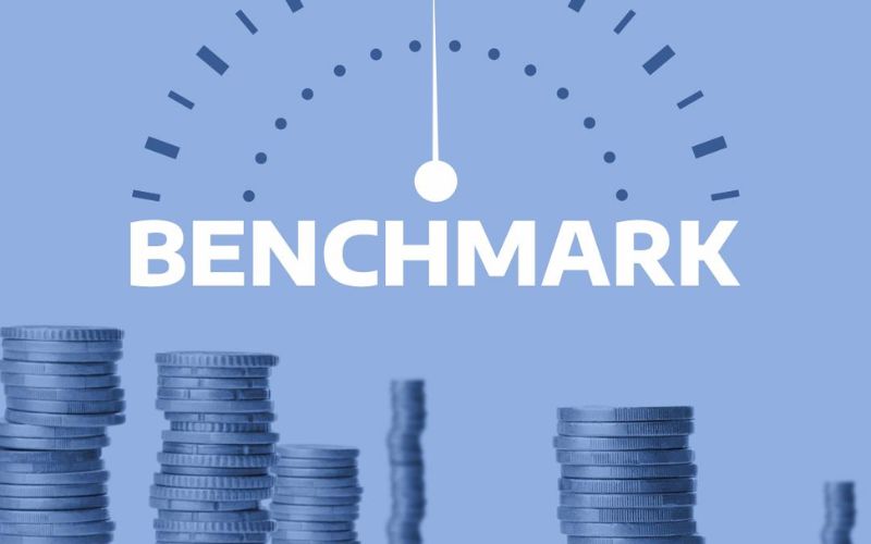 Những lợi ích chính của Benchmark là gì?