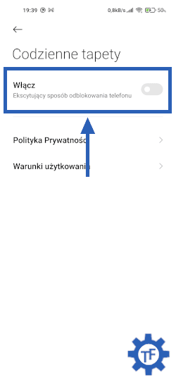 Przycisk pozwalający włączyć i wyłączyć codzienne tapety