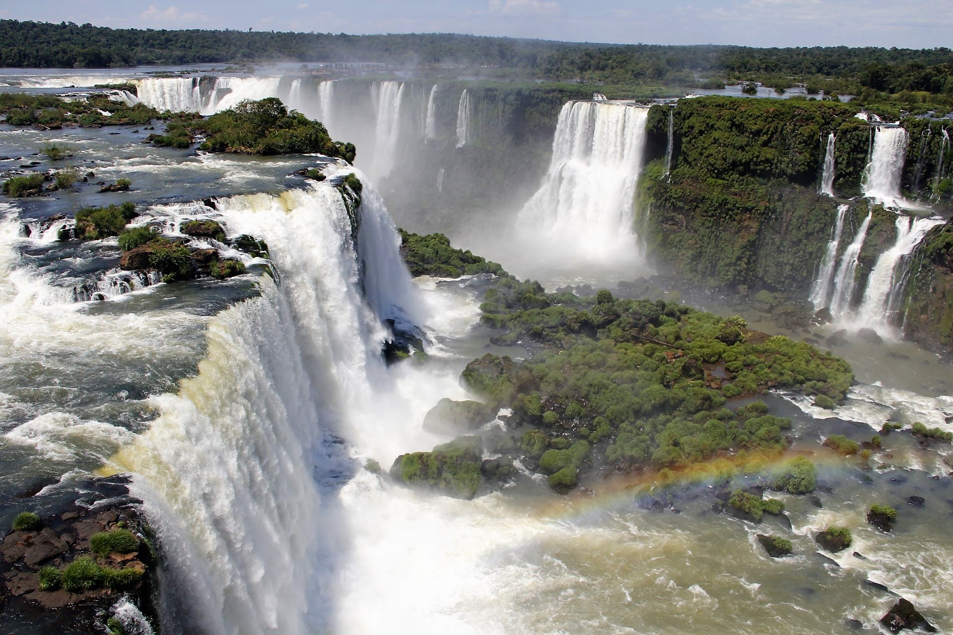 Chutes d'Iguaçu: un spectacle époustouflant - Les 10 merveilles de la nature du Brésil