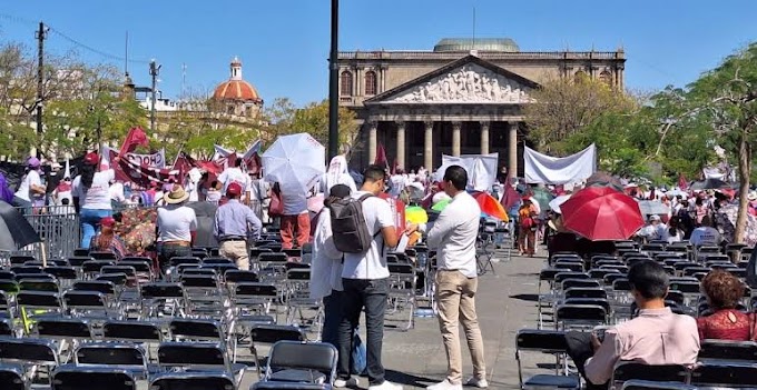 Asistentes abandonan mitin durante el discurso de Sheinbaum tras esperarla por más de 3 horas bajo el sol en Guadalajara