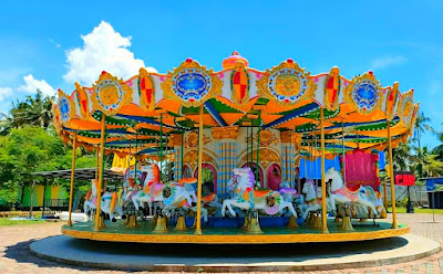 wahana carousel di Banyuwangi Park