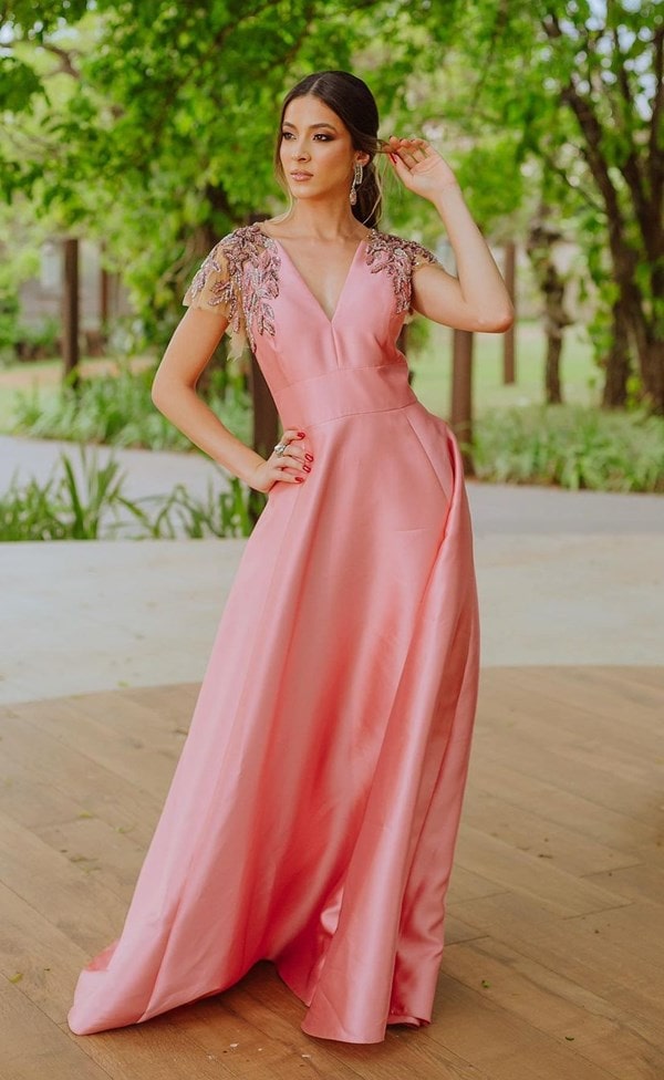 vestido longo rose com manga curta bordada
