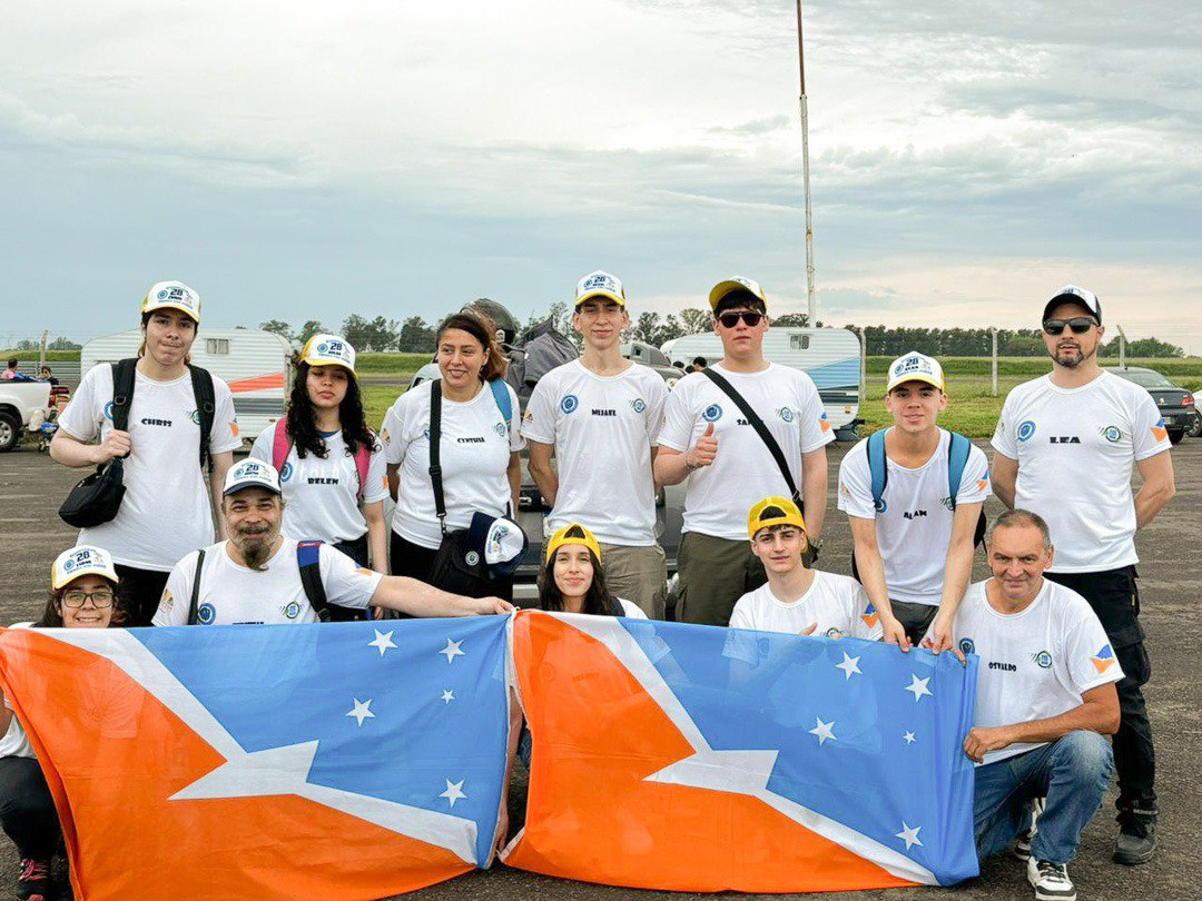 ESTUDIANTES FUEGUINOS PARTICIPARON EN ENTRE RÍOS DEL “GRAN PREMIO RÍO URUGUAY SEGUROS 2024 - DESAFIO ECO YPF”