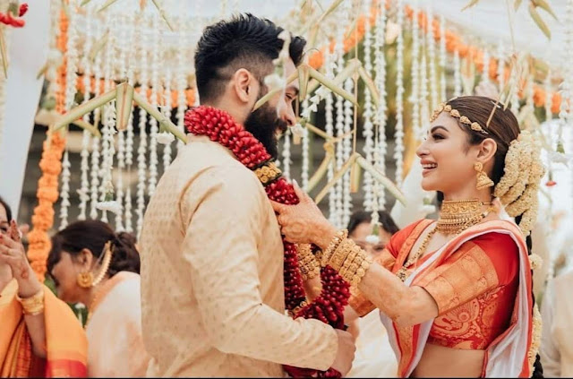Naagin Actress Mouni Roy ties the Knot with Suraj Nambiar in South Indian ceremony