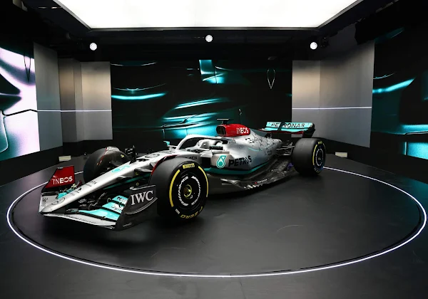 Mercedes apresenta o W13: carro de Hamilton e Russel para F1 2022