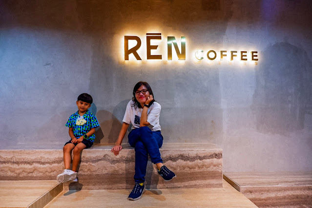 Rens Coffee & Eatery Tebet Barat