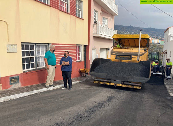Santa Cruz de La Palma inicia el reasfaltado de las calles San Fernando, Francisco Abreu, Andenes y Molinos de Viento