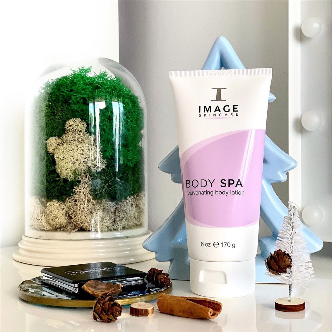 Image Skincare Rejuvenating Body Lotion silnie nawilżające i  wygładzające mleczko do ciała topestetic