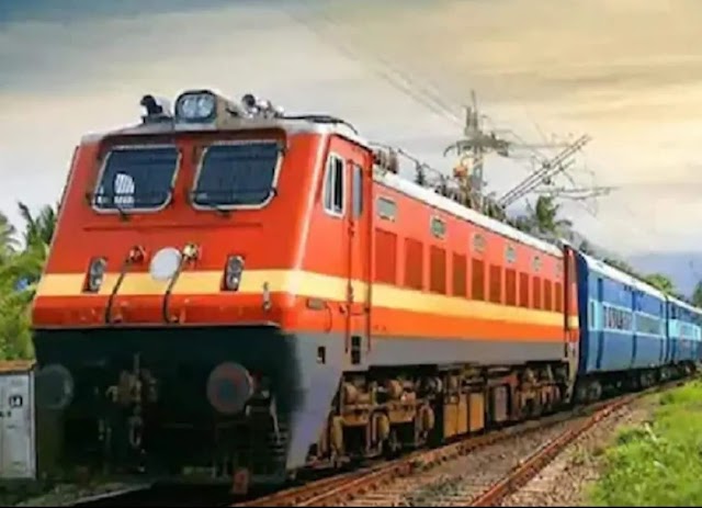झारखंडमध्ये भीषण रेल्वे अपघात, ट्रेनखाली चिरडून १२ जणांचा मृत्यू