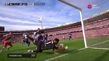 Video: La polémica decisión anulando el gol