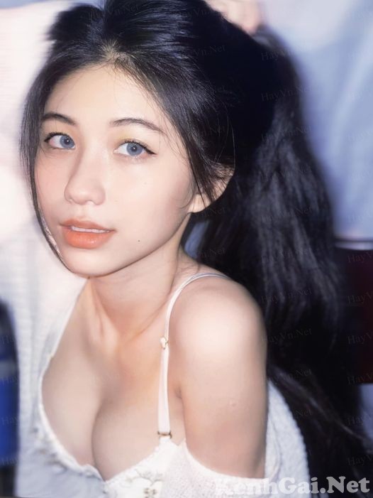 Kim Anh: 1 chiếc gái xuân cực xịn sò :p