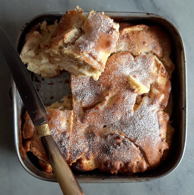 pan di spagna alle mele, semplicemente biskvit