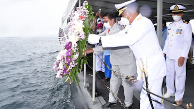 Peringatan Hari Dharma Samudera Berlangsung Diatas Kapal di Selat Lembeh