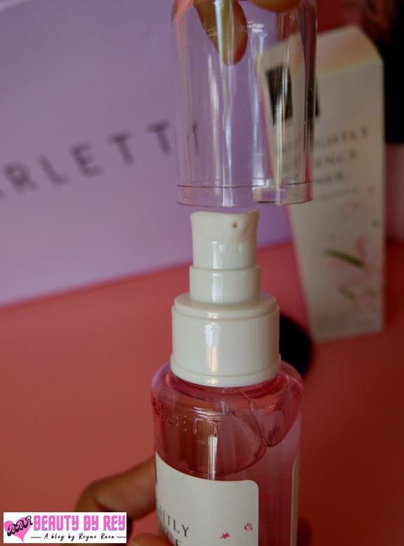 Manfaat Scarlett Brightly Essence Toner