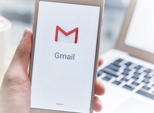 اليك الان كيفية استخدام Gmail في الهاتف او على الكمبيوتر
