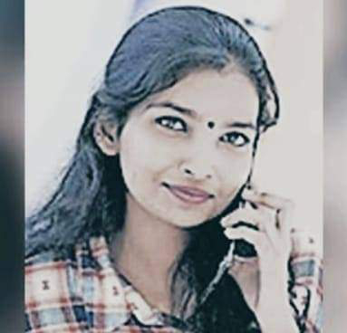 *ഭക്ഷണം കഴിക്കാനെന്നു പറഞ്ഞു വിളിച്ചുവരുത്തി; വെമ്പായം സ്വദേശിയായ യുവാവിന് കുത്തേറ്റ സംഭവത്തിൽ 23കാരി അറസ്റ്റിൽ...* 