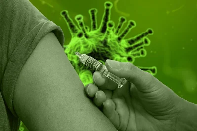 الأعراض الجانبية للقاح فايزر واسترازيكا وجونسون