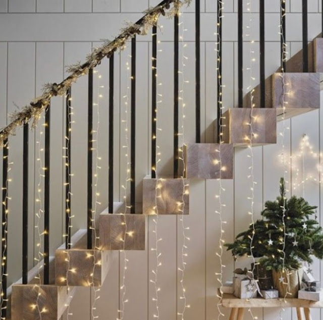 christmas decor for stair railings