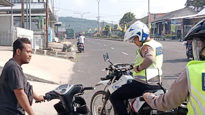 Sat Lantas Polres Bangka Barat Laksanakan Giat Dakgar Dan Peneguran