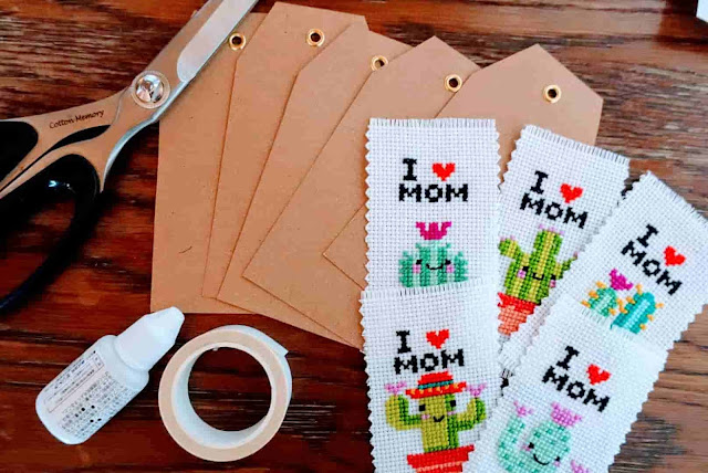 Material for cross stitch gift tags
