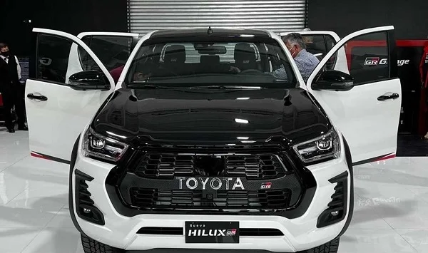 Toyota Hilux GR-Sport