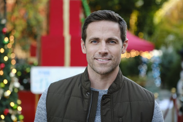 Dylan Bruce in Hallmark's "The Christmas Promise"