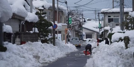 Σκεπάστηκε με χιόνι η Ιαπωνία
