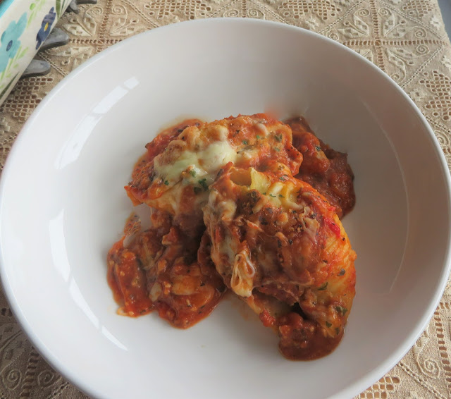 Spinach and Cheese Stuffed Shells