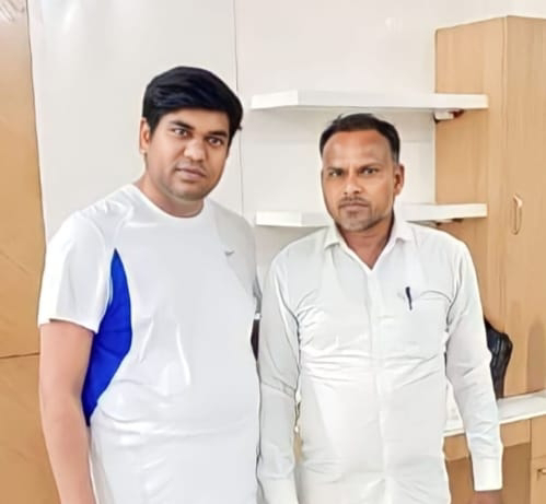 Gopalganj: बिहार सरकार के पूर्व मंत्री एवं वीआईपी पार्टी सुप्रीमो से दीपक कुमार सहनी ने की शिष्टाचार मुलाकात