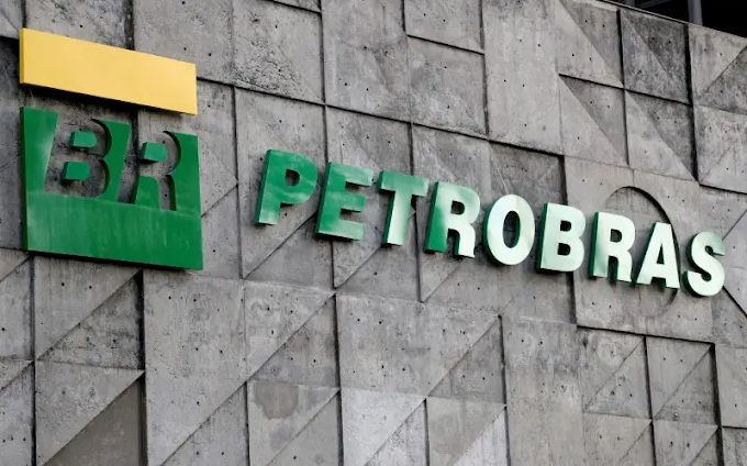 Desepero de Bolsonaro o leva  rifar  Petrobras 