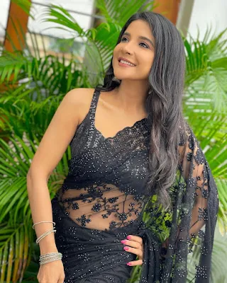 Actress Sakshi Agarwal Saree Photoshoot Gallery