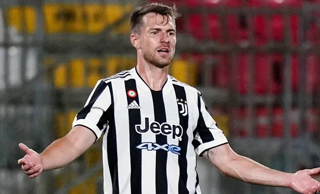 Juventus midfielder Ramsey declines formal Burnley offer