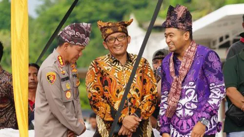 Ditutup Resmi Wagub Sumbar Audy Joinaldy, Wako Hendri Septa Bersyukur Festival Muaro Padang Berlangsung Meriah