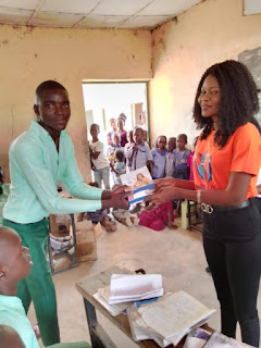 Miss Yandang Nigeria Happy Jackson Presents Scholarships And Writing Materials To Students of GDSS Misheli