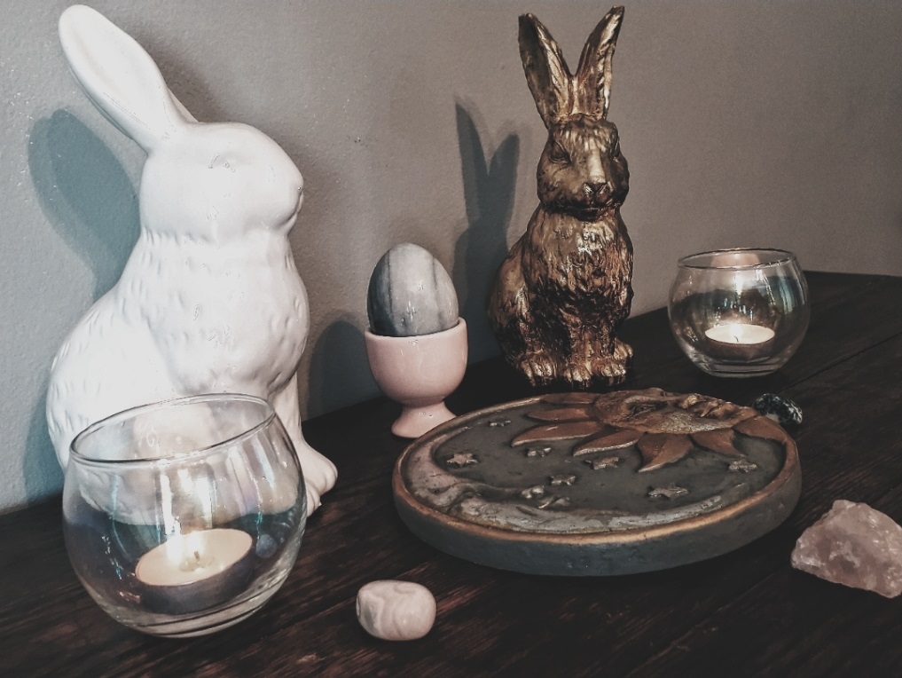 Ostara, Spring Equinox, altar, witchcraft, hedgewitch, hedge witch, sabbat, Candlemas, witch, wicca, wiccan, pagan, neopagan, occult