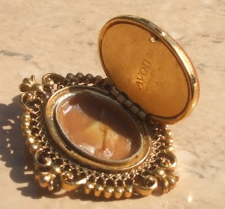 Avon solid perfume cameo brooch