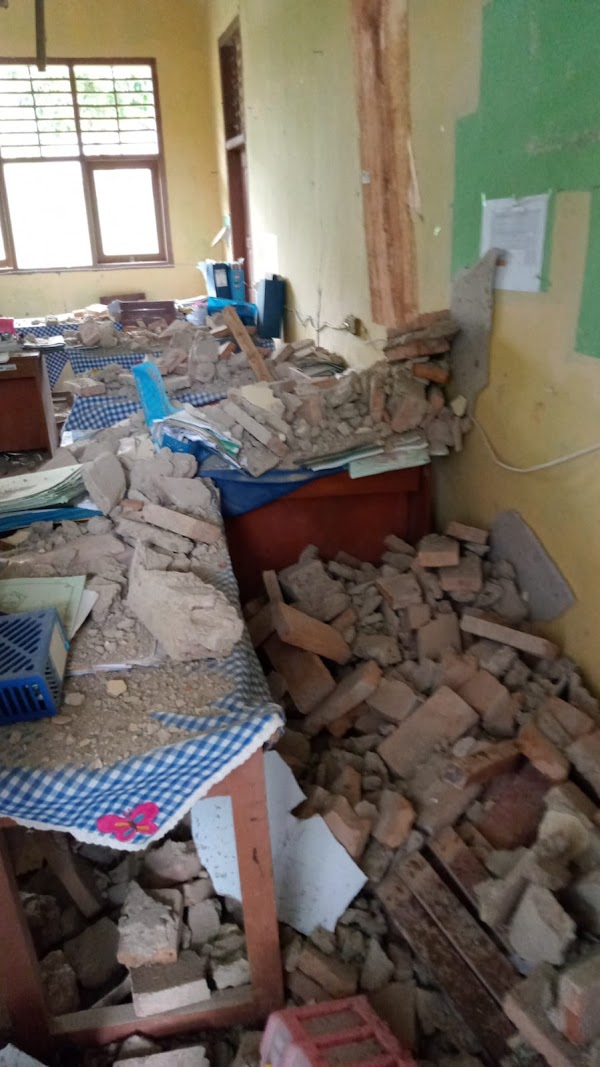 Gempa Banten 6,7 SR, Foto Sejumlah Rumah dan Bangunan Ambruk, Ini Penjelasan BPBD Banten
