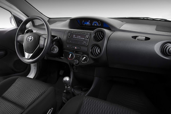 Toyota Etios Aibo 2023