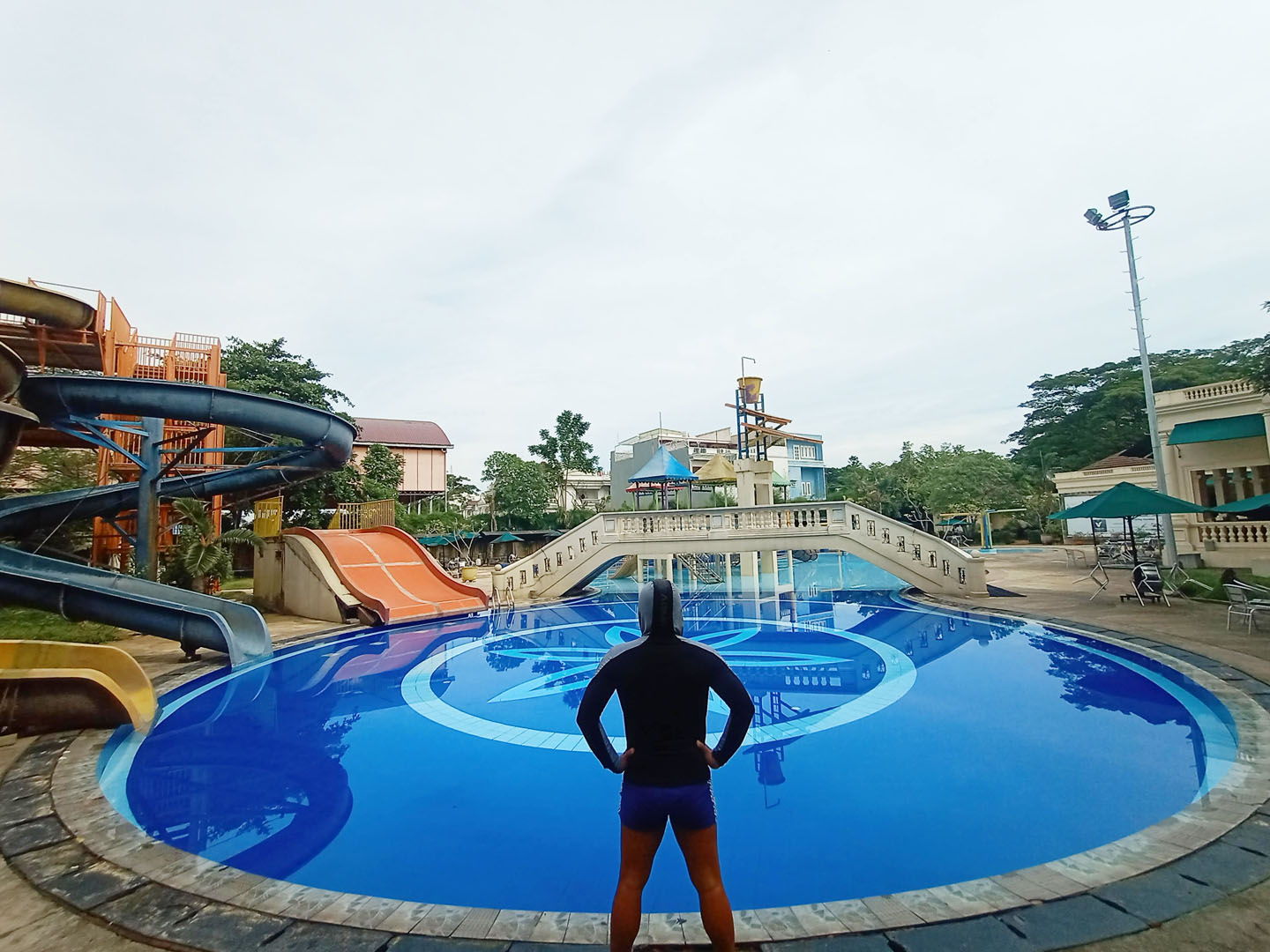 kolam renang citra garden medan