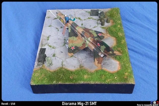 Diorama Mig-21 SMT.