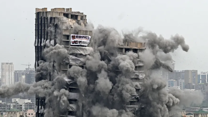 Hombre se salvó de milagro en la India luego de quedarse dormido mientras iniciaba la demolición de su edificio