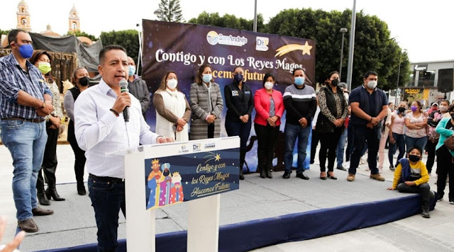 DIF de San Andrés Cholula acerca la magia de los Reyes Magos a niñas y niños del municipio