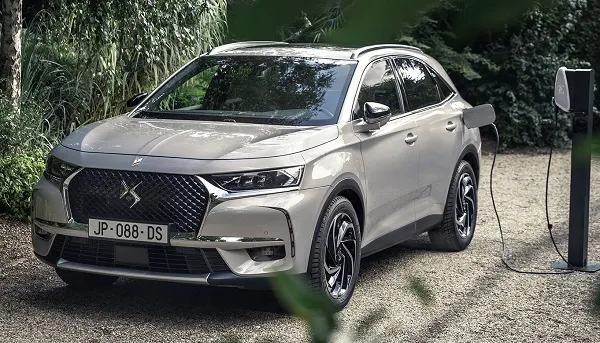 DS 7 Crossback E-Tense 4x4