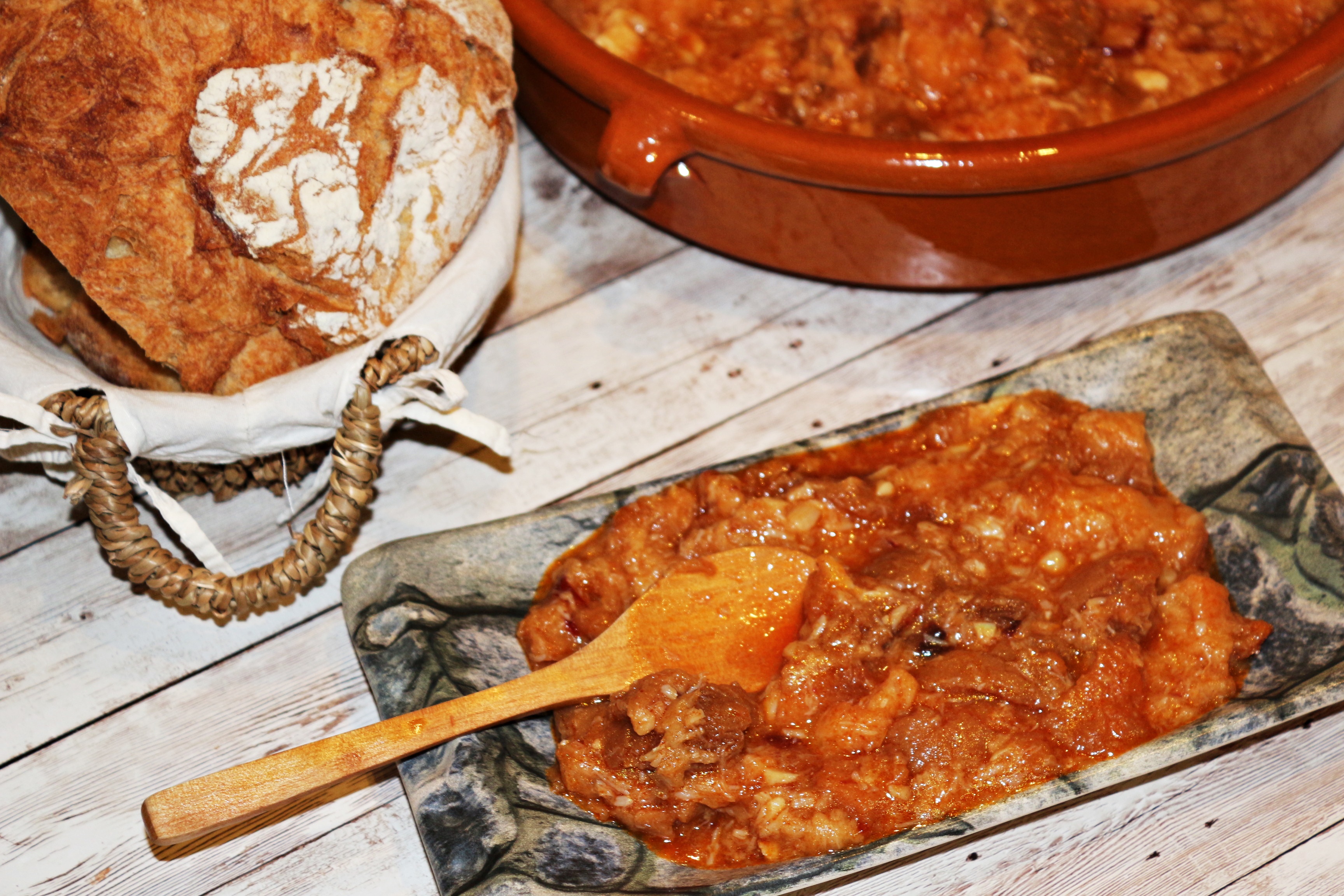 SOPA-ZURRUKUTUNA-CON-THERMOMIX-{CON-PAN-AJO-Y-BACALAO}-BUENÍSIMA