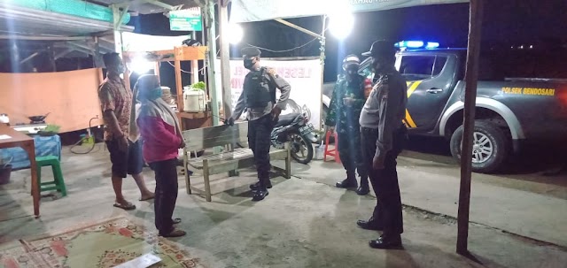 Patroli malam himbauan Prokes terus digiatkan di Bendosari ditengah PPKM Level 3