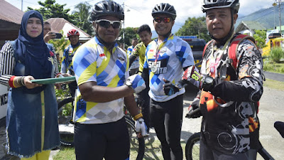 Jaga imunitas, Akhir Jabatan Kapolres Sigi  Jalin Silaturahmi Dengan Gowes dan ISSI 