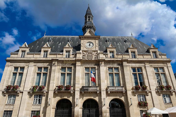 Abdelmajid Bouhenna, adjoint au maire PS de Saint-Denis mis en examen pour viol sur deux mineures
