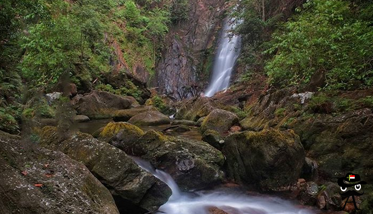 Makunggal Waterfall